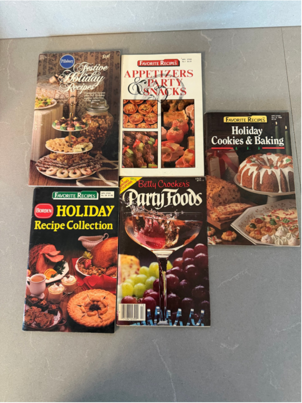 Vintage Holiday Cookbook Lot of 5 Pillsbury Betty Crocker Borden Recipes